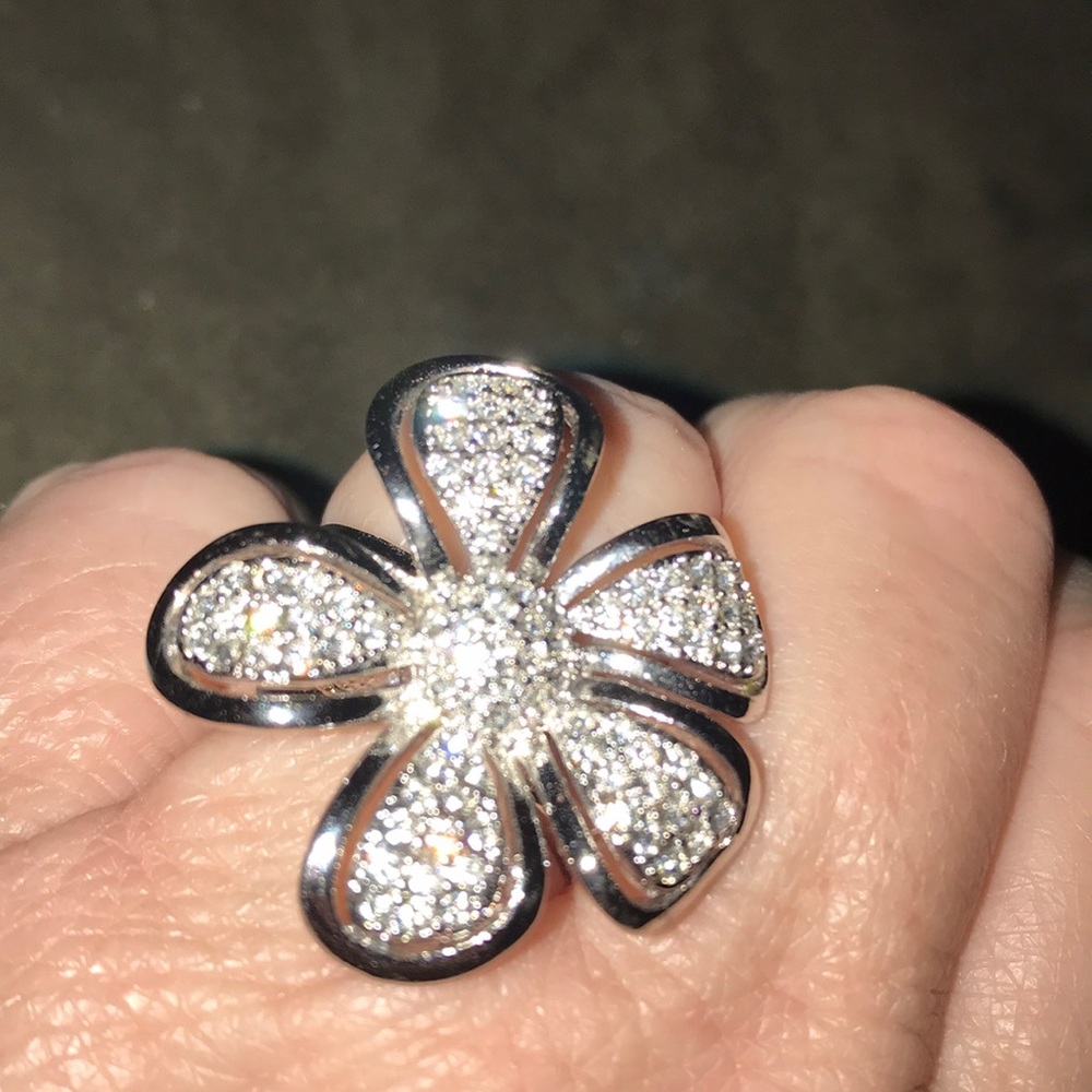 Lia Sophia Flower Ring